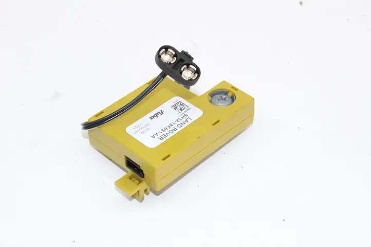 Land Rover Range Rover Sport (2005 - 2009)  6H3218K891AA Усилитель антенны