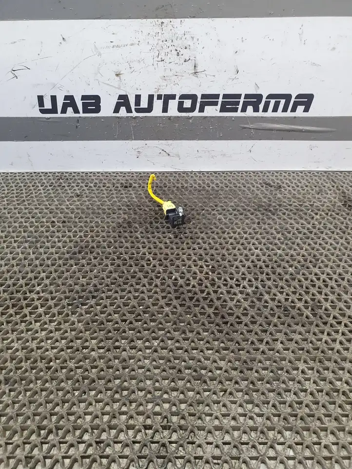 Kia Rio (2015 - 2017) 95920H8000 Датчик удара SRS — фото 1