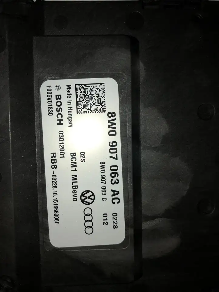 Audi A4 S4 B9 (2015 - 2019) 8W0907063AC Блок управления светом — фото 3