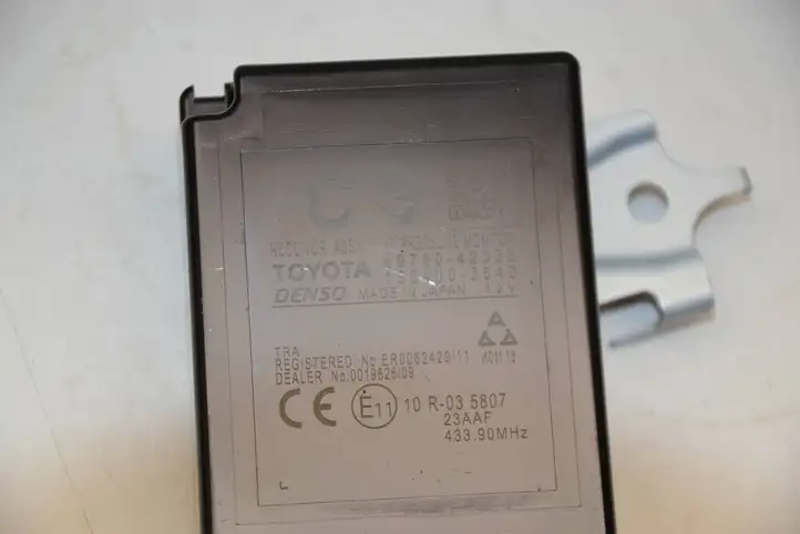 Toyota RAV 4 (XA40) (2012 - 2018) 8976042033 Прочие блоки управления — фото 3