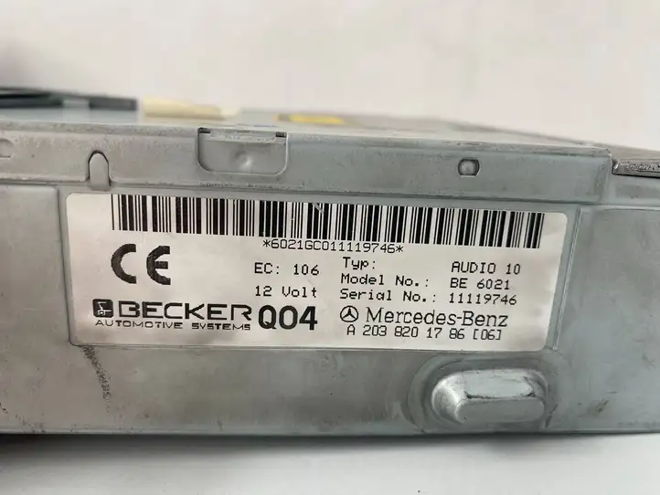 Mercedes-Benz C W203 (2000 - 2007)  A2038201786 Радио/ проигрыватель CD/DVD / навигация