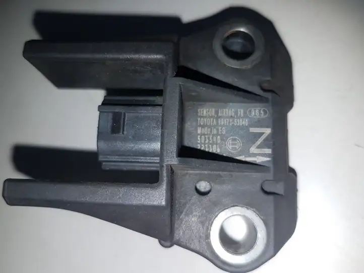 Lexus IS 220D-250-350 (2005 - 2010) 8917353040 Датчик удара SRS — фото 1