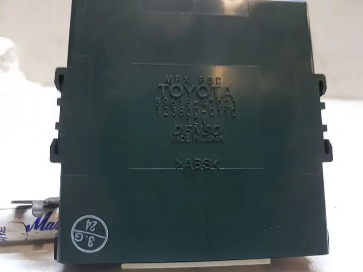 Toyota Prius (XW20) (2003 - 2009) 8961847021 Модуль комфорта — фото 1