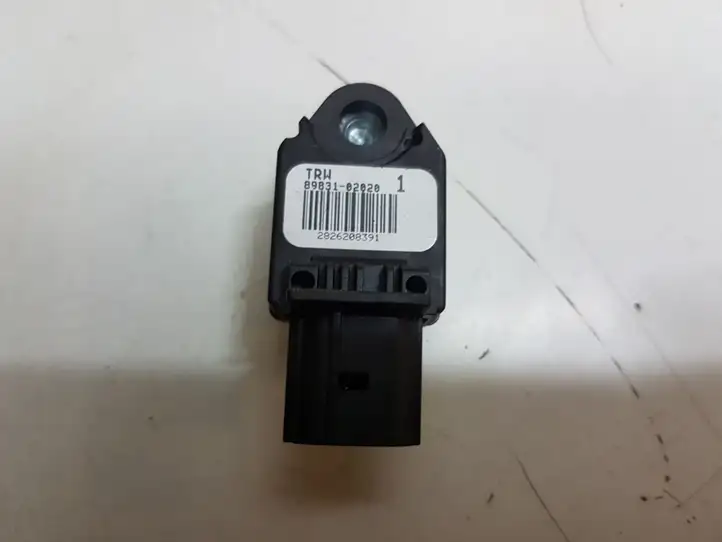 Lexus IS 220D-250-350 (2005 - 2010) 8983102020 Датчик удара SRS — фото 1