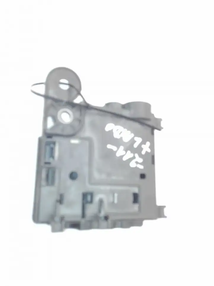 Audi A5 8T 8F (2007 - 2011) 8K0937517A Плюсовой провод аккумулятора — фото 2