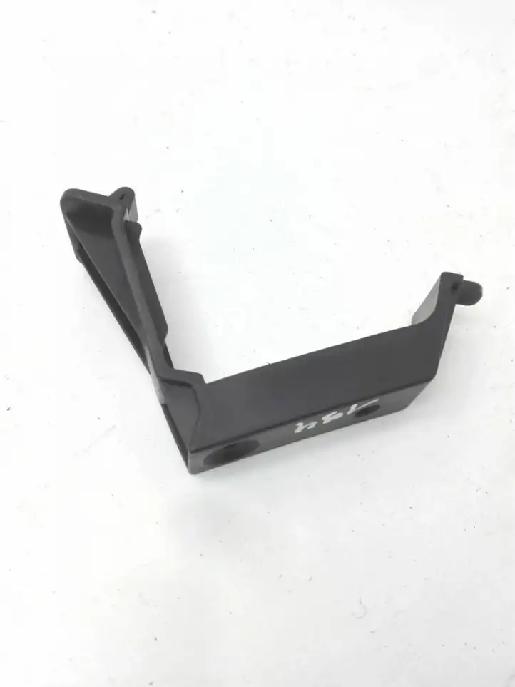 Audi TT (2006 - 2010)  8J7867729 Другая деталь салона