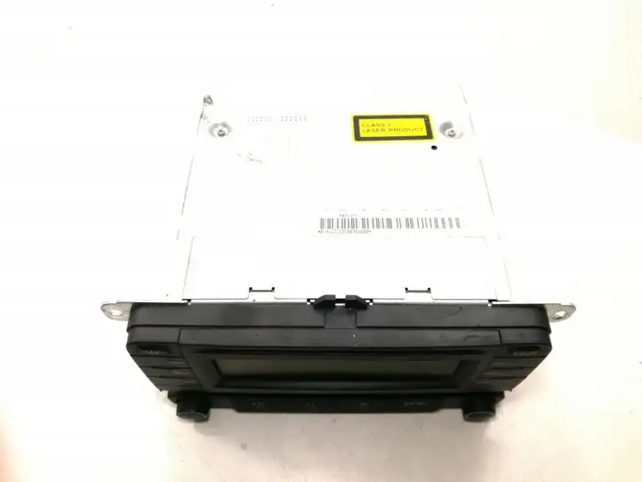 Volkswagen Touran I (2003 - 2010)  1K0035186D Радио/ проигрыватель CD/DVD / навигация