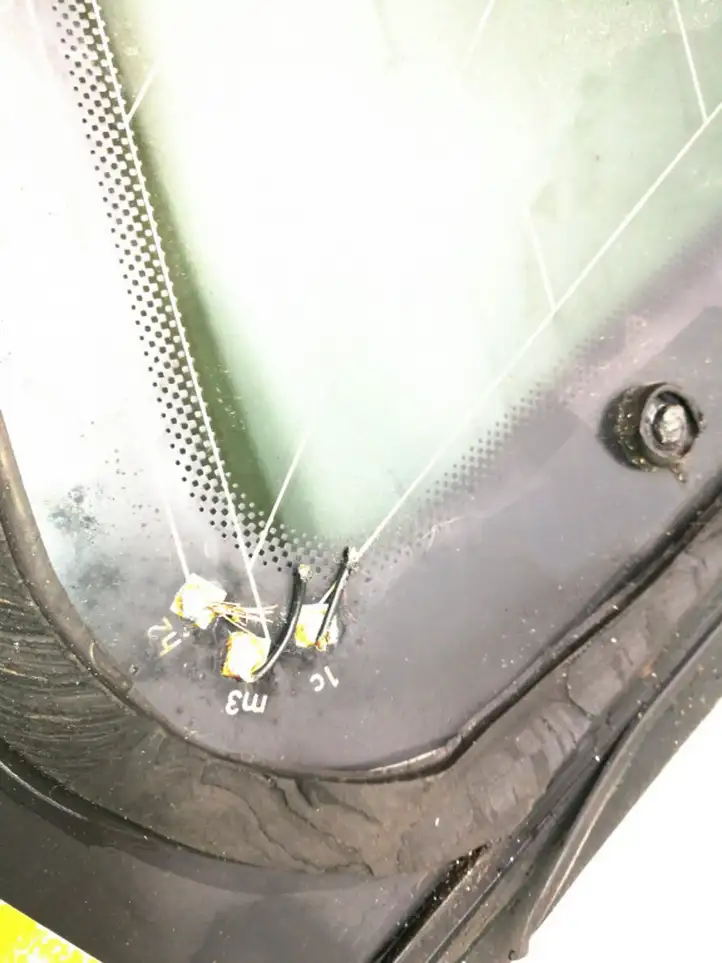 Audi Q7 4L (2005 - 2009) 4L0845300 Заднее боковое стекло — фото 6