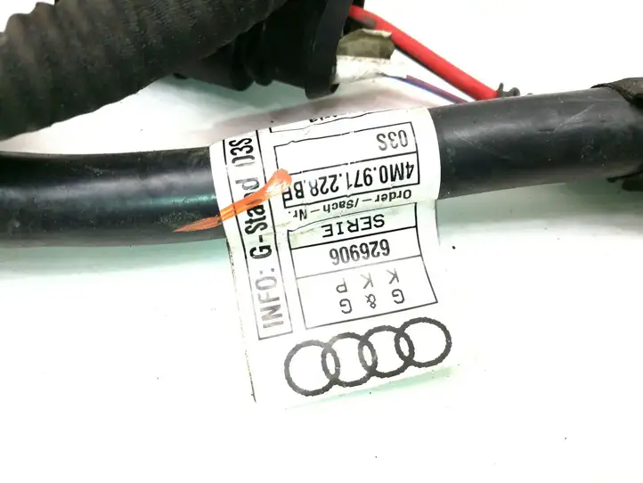Audi Q7 4M (2015 - ) 4M0971228BF Плюсовой провод аккумулятора — фото 4