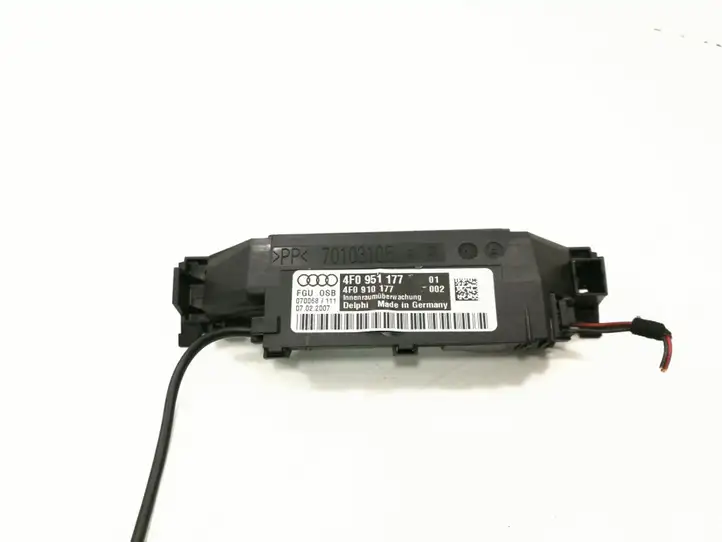 Audi A6 S6 C6 4F (2004 - 2008) 4F0951177 Ультразвуковой датчик — фото 1