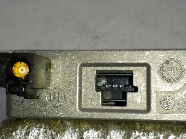 Mercedes-Benz CLS C219 (2003 - 2011) 2118200885 Блок управления антеннами — фото 3