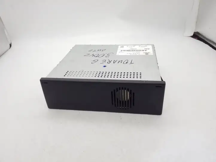 Volkswagen Touareg I (2002 - 2010)  7L6919146D Радио/ проигрыватель CD/DVD / навигация