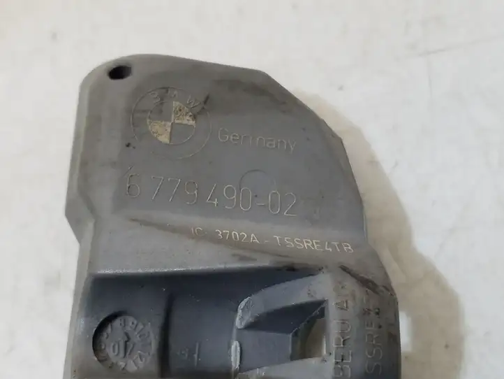 BMW 5 F10 F11 (2009 - 2016)  6779490 Датчик давления покрышек