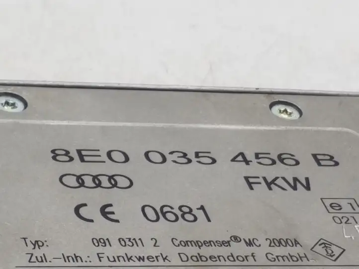 Audi A4 S4 B7 8E 8H (2004 - 2009) 8E0035456B Усилитель антенны — фото 3