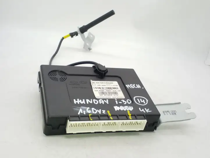 Hyundai i30 (2012 - 2015) 116RA000363 Модуль комфорта — фото 1