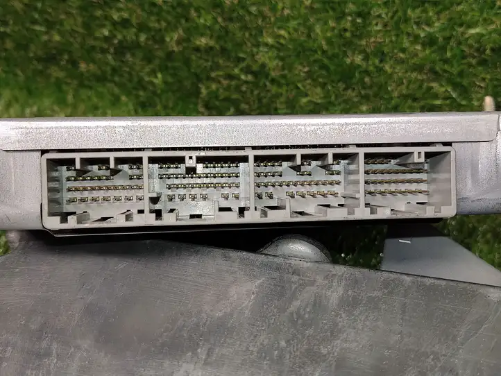 Toyota Prius (XW20) (2003 - 2009) 8998147085 Блок управления двигателем (ECU) — фото 3