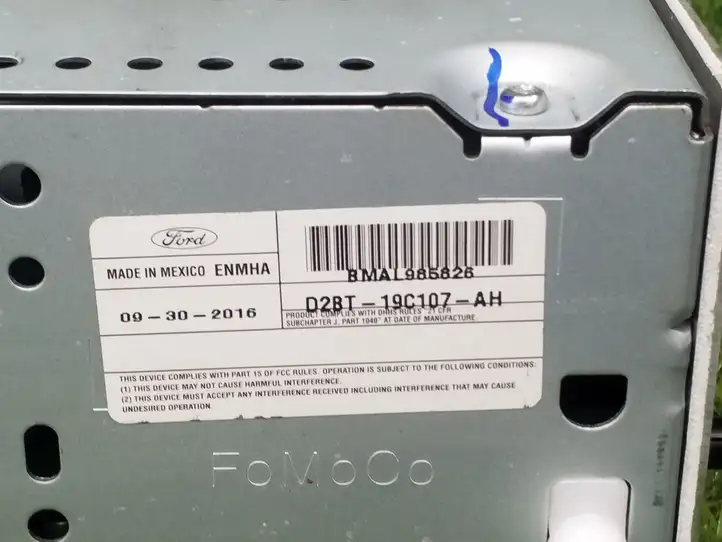 Ford Fiesta (2013 - 2017) D2BT19C107AH Магнитола / мультимедийная система — фото 2