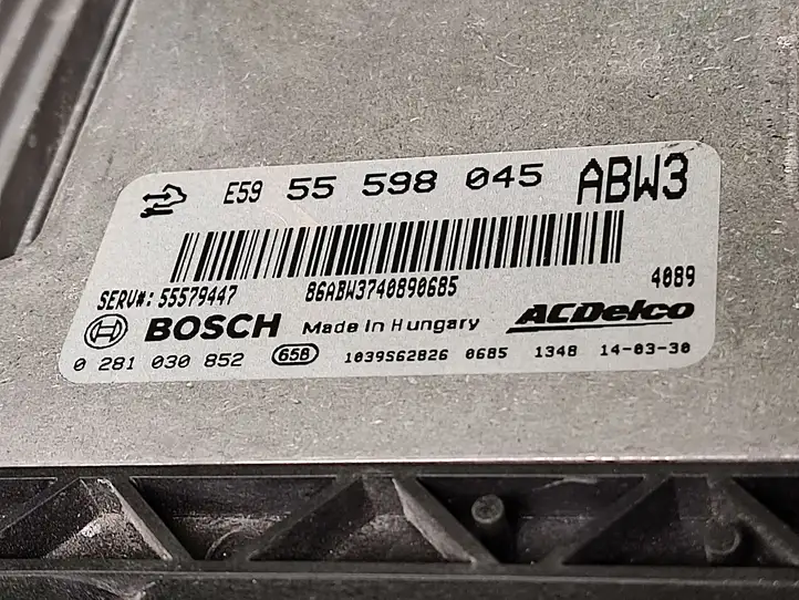 Opel Astra J (2012 - 2015) 55598045 Блок управления двигателем (ECU) — фото 2