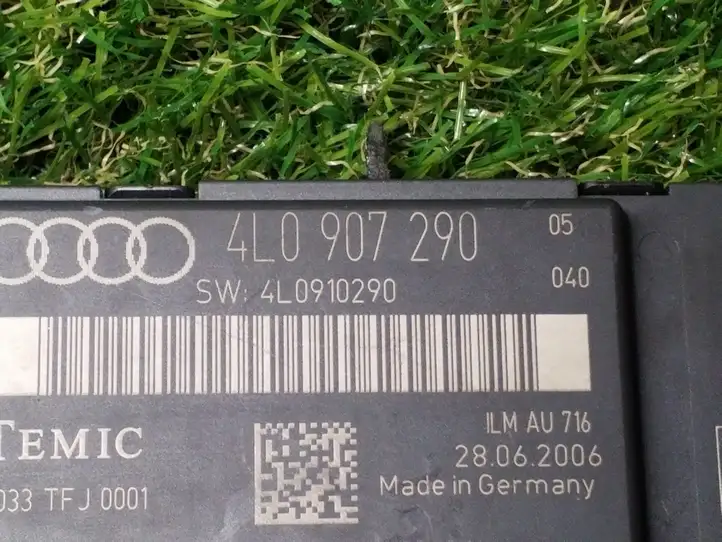 Audi Q7 4L (2005 - 2009) 4L0907290 Блок управления дверью — фото 2
