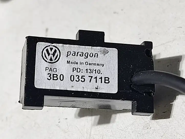 Volkswagen Tiguan (2011 - 2016) 3B0035711B Микрофон (Bluetooth / телефон) — фото 4