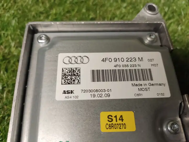 Audi A6 S6 C6 4F (2008 - 2011) 4F0910223M Усилитель звука — фото 2