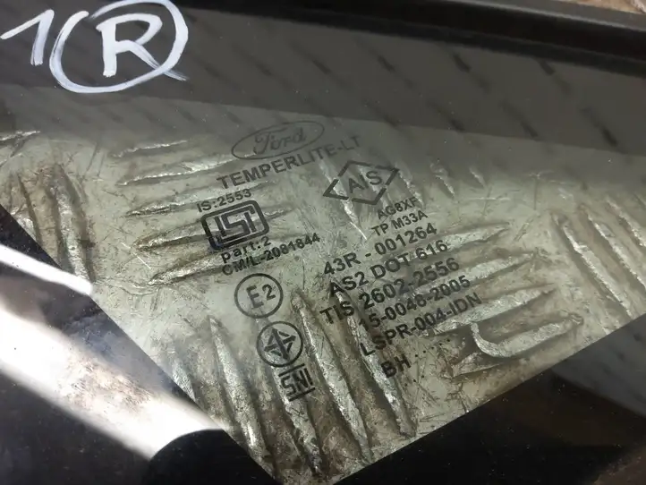 Ford Ecosport (2013 - 2018) 43R001264 Треугольное стекло кузова — фото 4