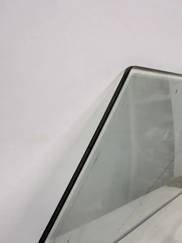 Audi Q7 4M (2015 - ) 4M0845026A Стекло задней двери — фото 2