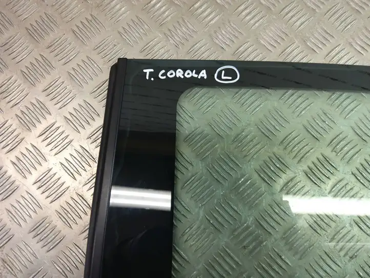 Toyota Corolla E120 E130 (2004 - 2007) 43R-000158 Заднее боковое стекло — фото 2