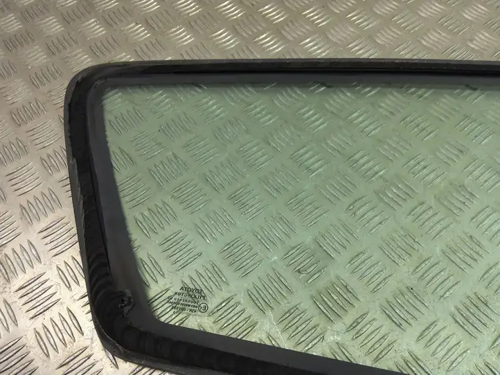 Toyota Corolla E120 E130 (2004 - 2007) 43R-000158 Заднее боковое стекло — фото 3