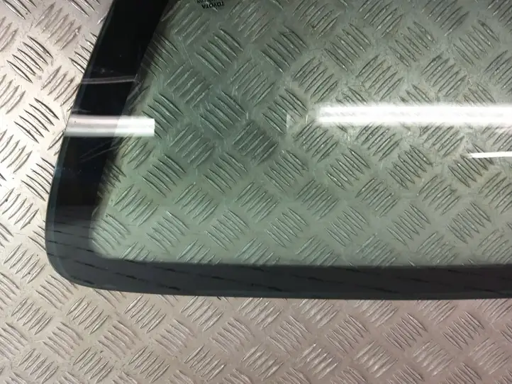 Toyota Corolla E120 E130 (2004 - 2007) 43R-000158 Заднее боковое стекло — фото 8