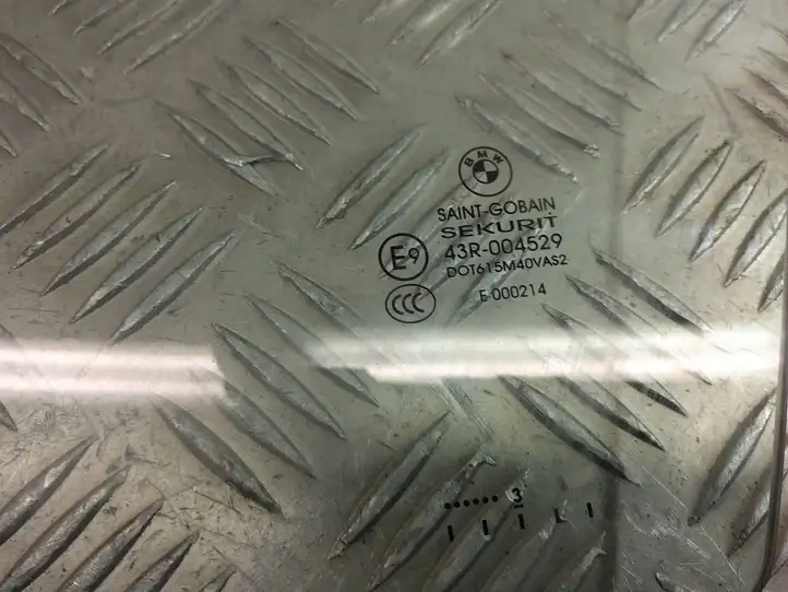 BMW X3 F25 (2010 - 2017)  43R-004529 Основное стекло передних дверей (четырехдверного автомобиля)