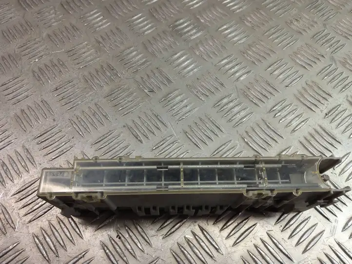 Lexus GS 300 350 430 450h (2004 - 2007) 82620-30160 Прочая электропроводка — фото 3
