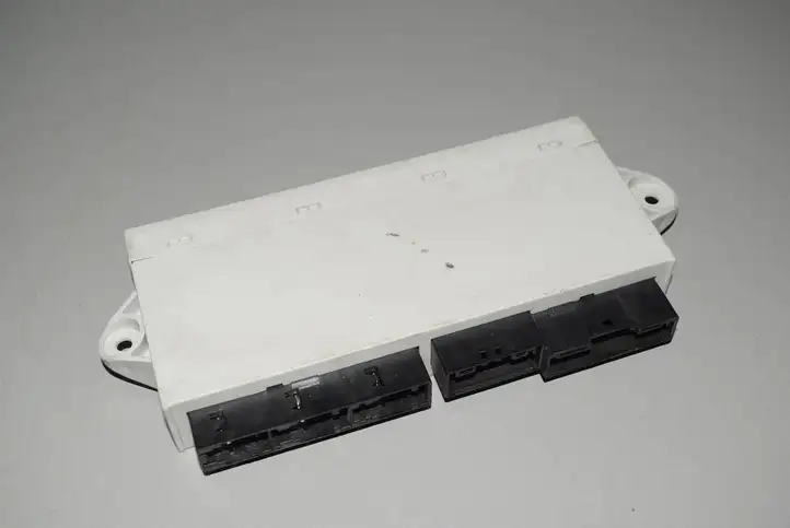 BMW 7 E65 E66 (2001 - 2008)  6958448 Блок управления дверью