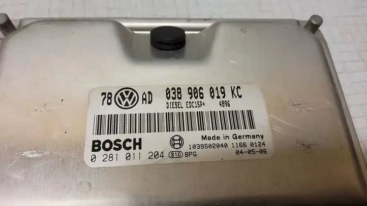 Volkswagen PASSAT B5.5 (2001 - 2005) 038906019KC Блок управления двигателем (ЭБУ) — фото 2