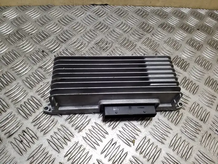 Audi A4 S4 B8 8K (2007 - 2011) 8T0035223AH Усилитель звука — фото 1