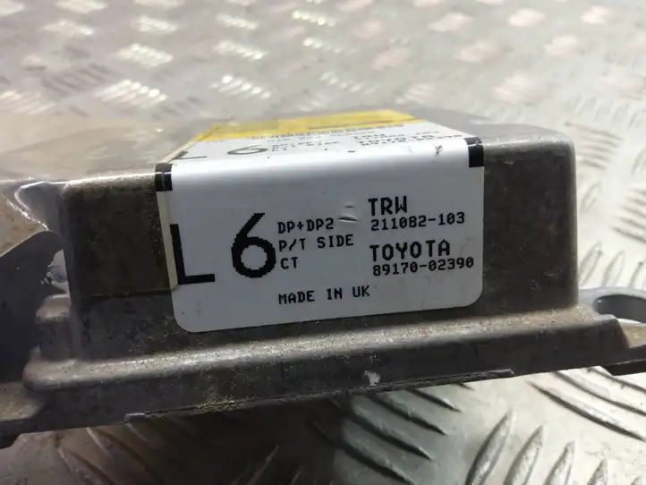 Toyota Corolla E120 E130 (2000 - 2004) 8917002390 Блок управления SRS — фото 6