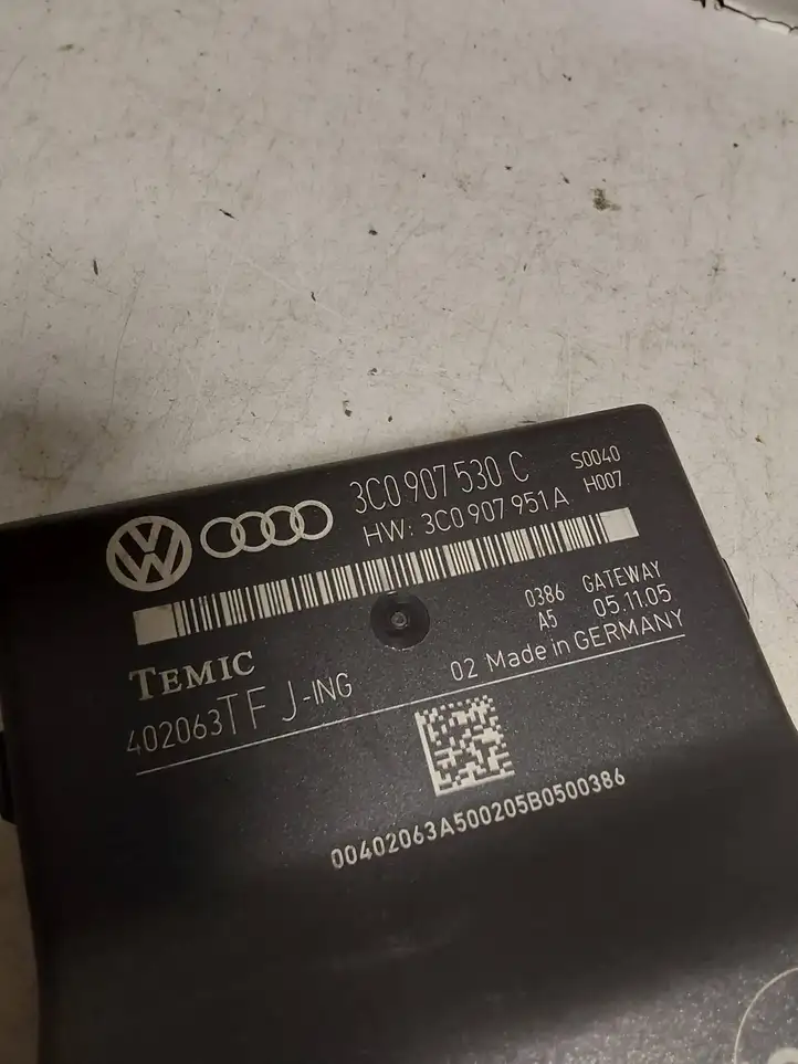 Volkswagen PASSAT B6 (2005 - 2010) 3C0907951A Прочие блоки управления — фото 2