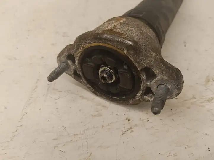 Mercedes-Benz C W204 (2007 - 2014)   Задний амортизатор с пружиной