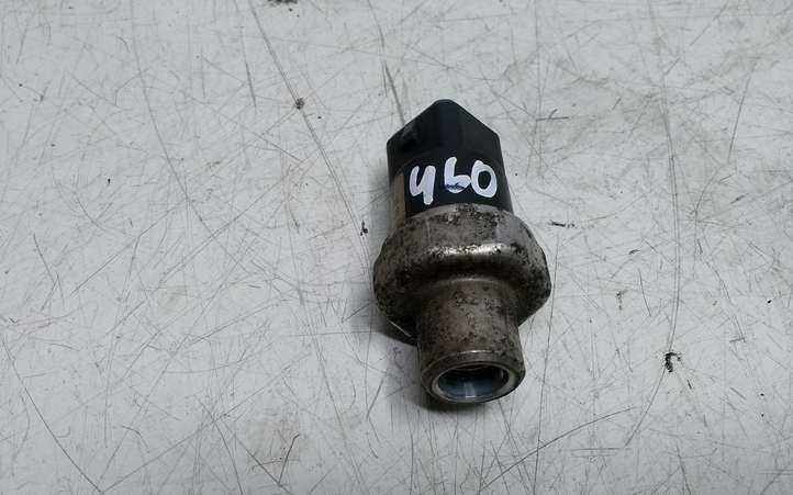 Volkswagen PASSAT B5.5 (2001 - 2005)  8D0959482B Датчик давления кондиционера воздуха