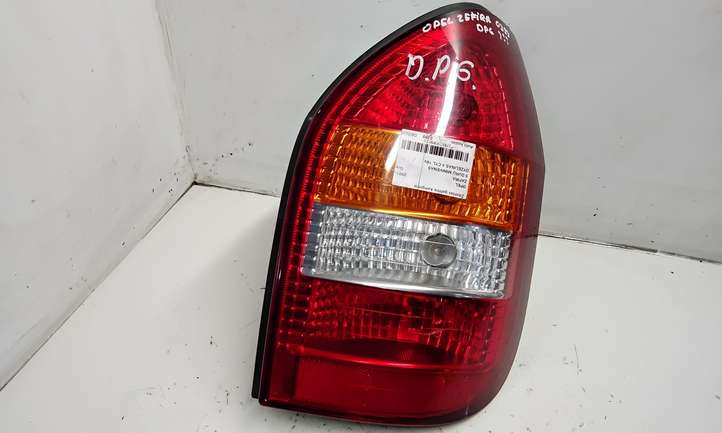 Opel Zafira (1999 - 2003)  62281 Задний фонарь в кузове