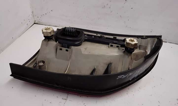 Opel Zafira (1999 - 2003)  62281 Задний фонарь в кузове