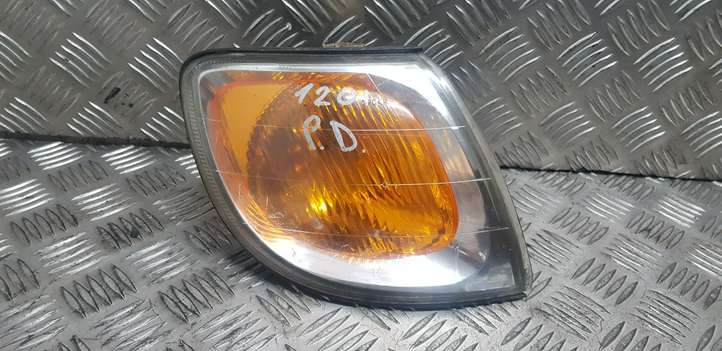 Hyundai Trajet (2004 - 2007)  923023A0 Указатель поворота передний