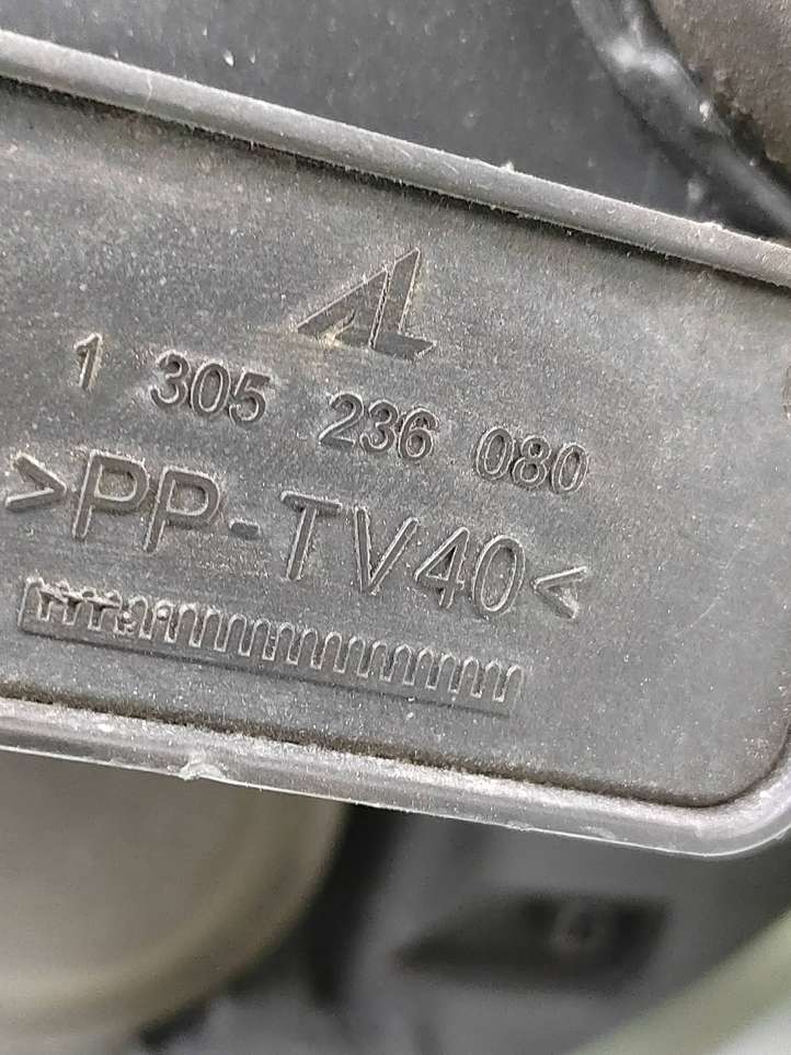 Opel Zafira (2006 - 2008)  13260844 Передняя фара