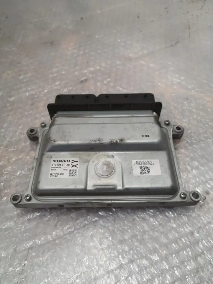Volvo S60 (2013 - 2018)  31312651 Блок управления двигателя