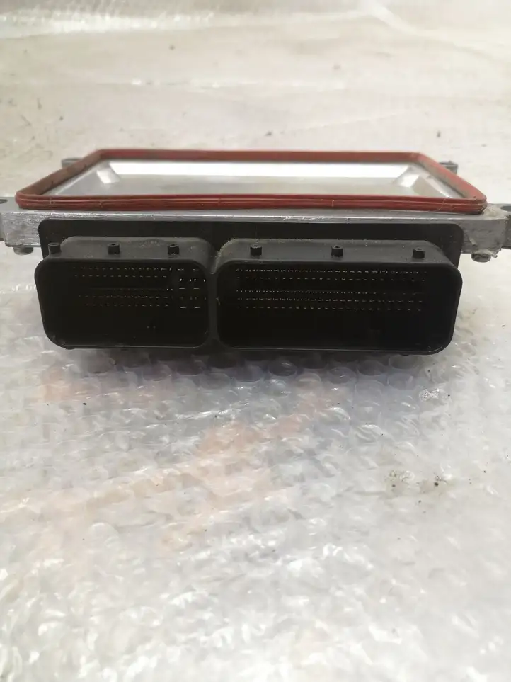 Volvo S60 (2013 - 2018)  31312651 Блок управления двигателя