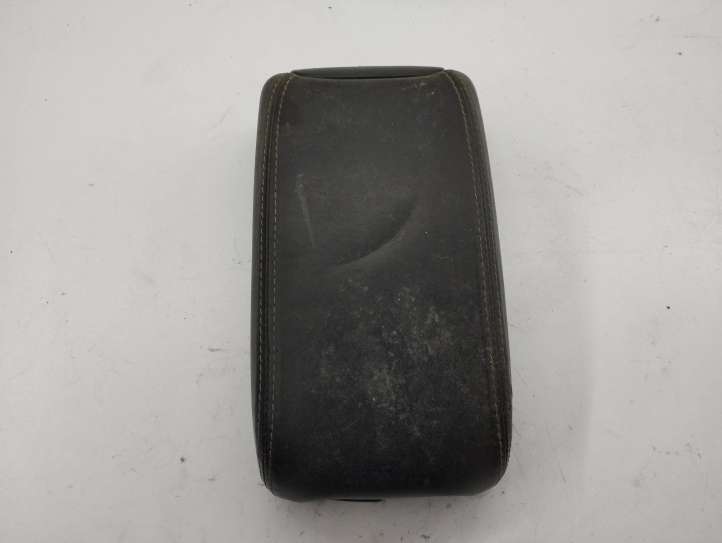 Peugeot 4007 (2007 - 2012)   Подлокотник