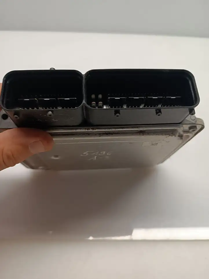 Audi A3/S3 8P (2008 - 2013)  0281016306 Блок управления двигателя