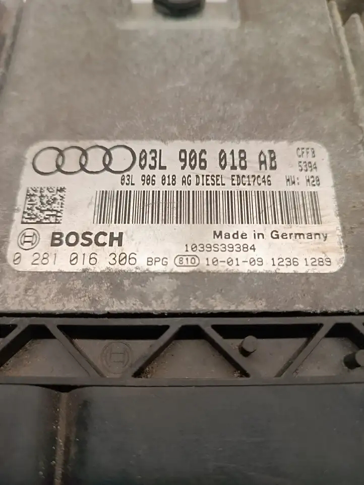 Audi A3/S3 8P (2008 - 2013)  0281016306 Блок управления двигателя