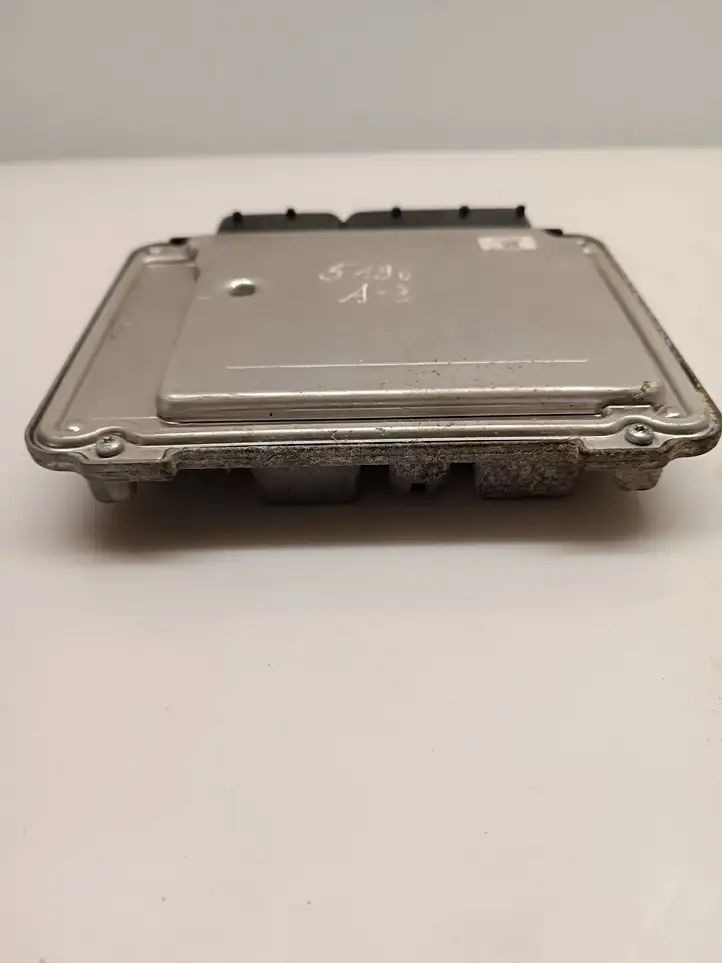 Audi A3/S3 8P (2008 - 2013)  0281016306 Блок управления двигателя