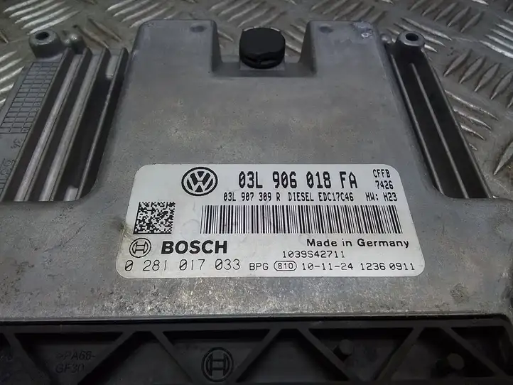 Volkswagen Tiguan (2007 - 2011) 03L906018FA Блок управления двигателем (ЭБУ) — фото 2